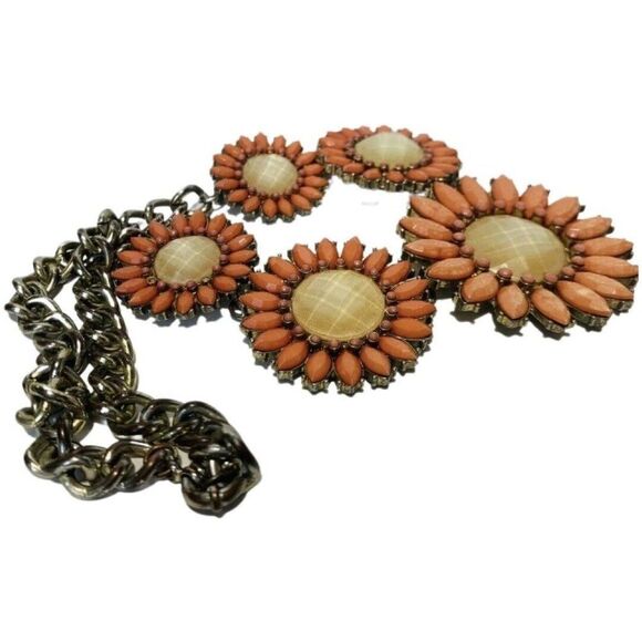 Women’s Peach Faceted Rhinestone Graduated Flower Vintage Statement Necklace 19” - Picture 7 of 9